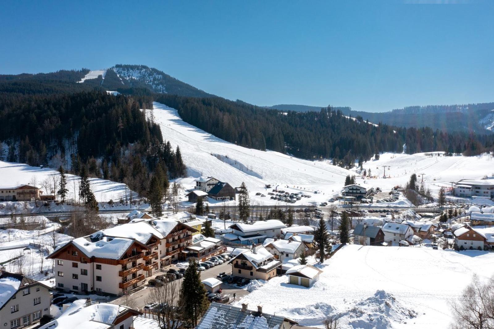 Apart- Und Wellnesshotel Dachsteinresort Rußbach am Paß Gschütt Exteriör bild