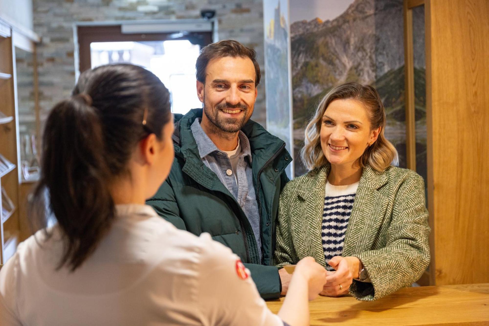 Apart- Und Wellnesshotel Dachsteinresort Rußbach am Paß Gschütt Exteriör bild